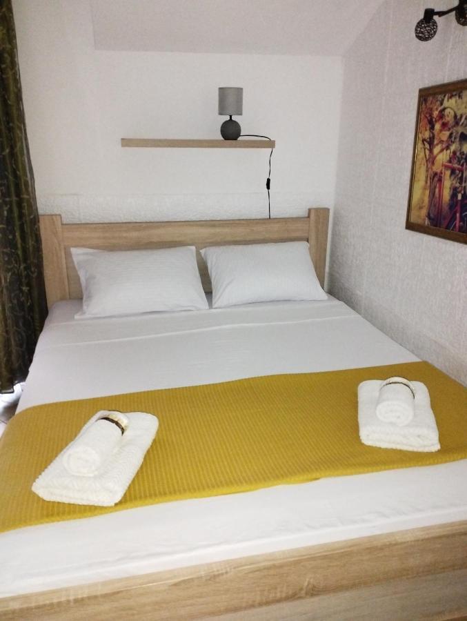 St Duke Apartment โกตอร์ ภายนอก รูปภาพ