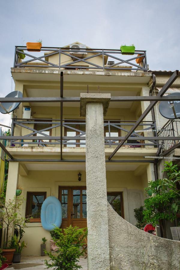 St Duke Apartment โกตอร์ ภายนอก รูปภาพ