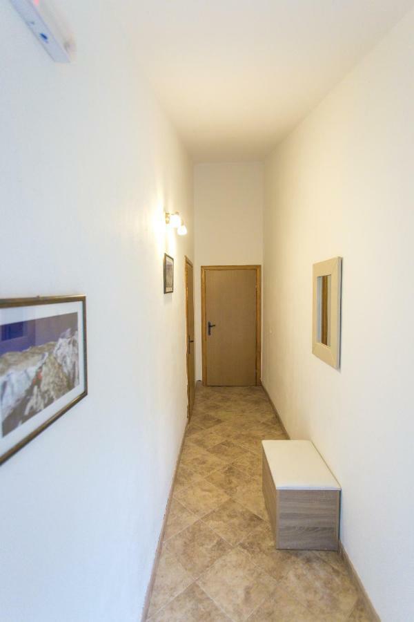 St Duke Apartment โกตอร์ ภายนอก รูปภาพ