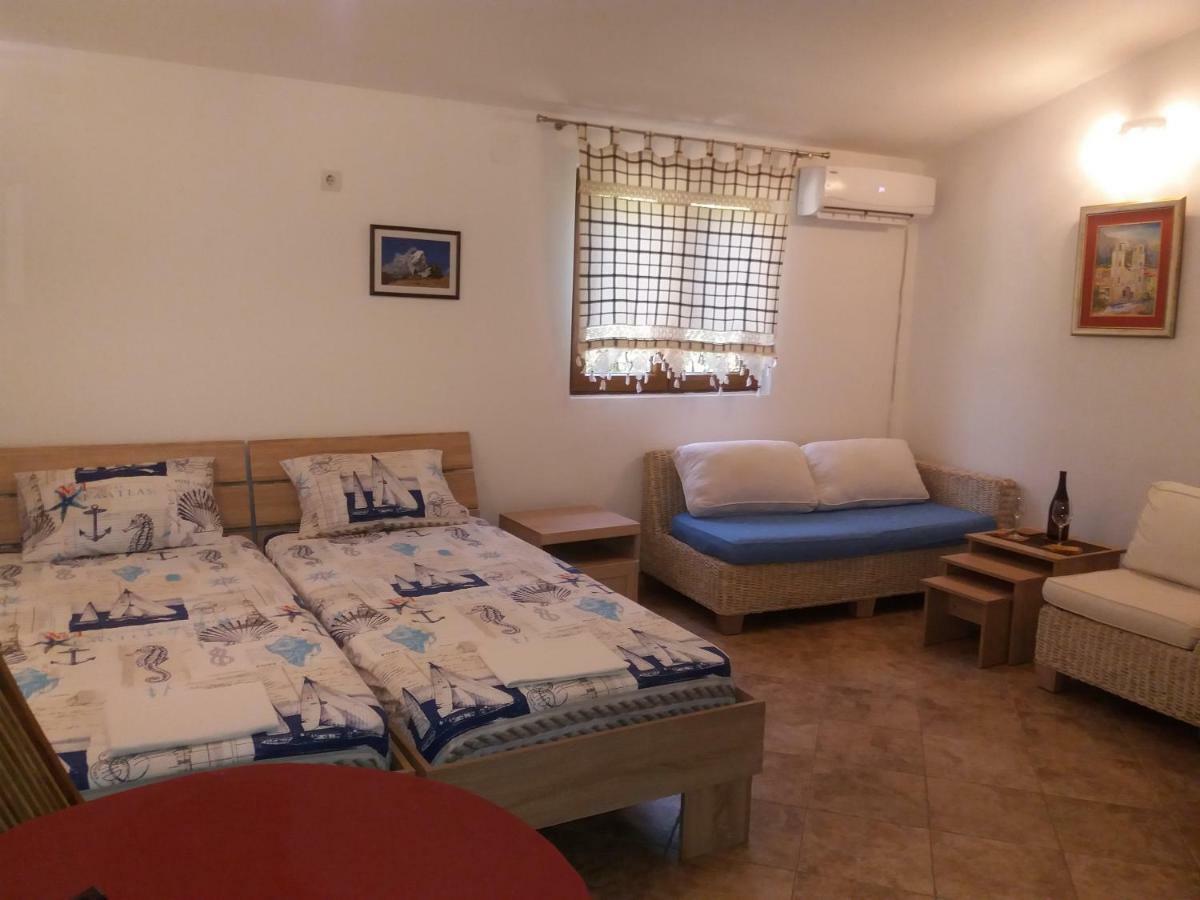 St Duke Apartment โกตอร์ ภายนอก รูปภาพ